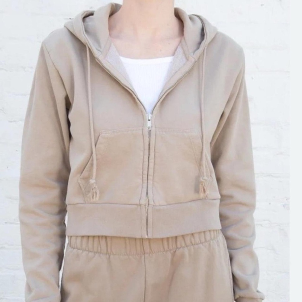 Brandy Melville cropped zip up hoodie